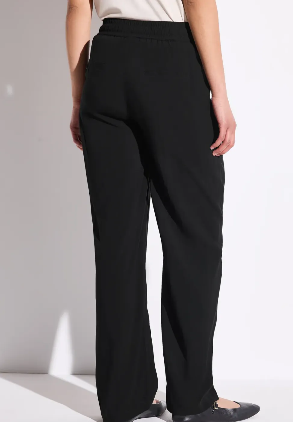 Wide Leg Hose
