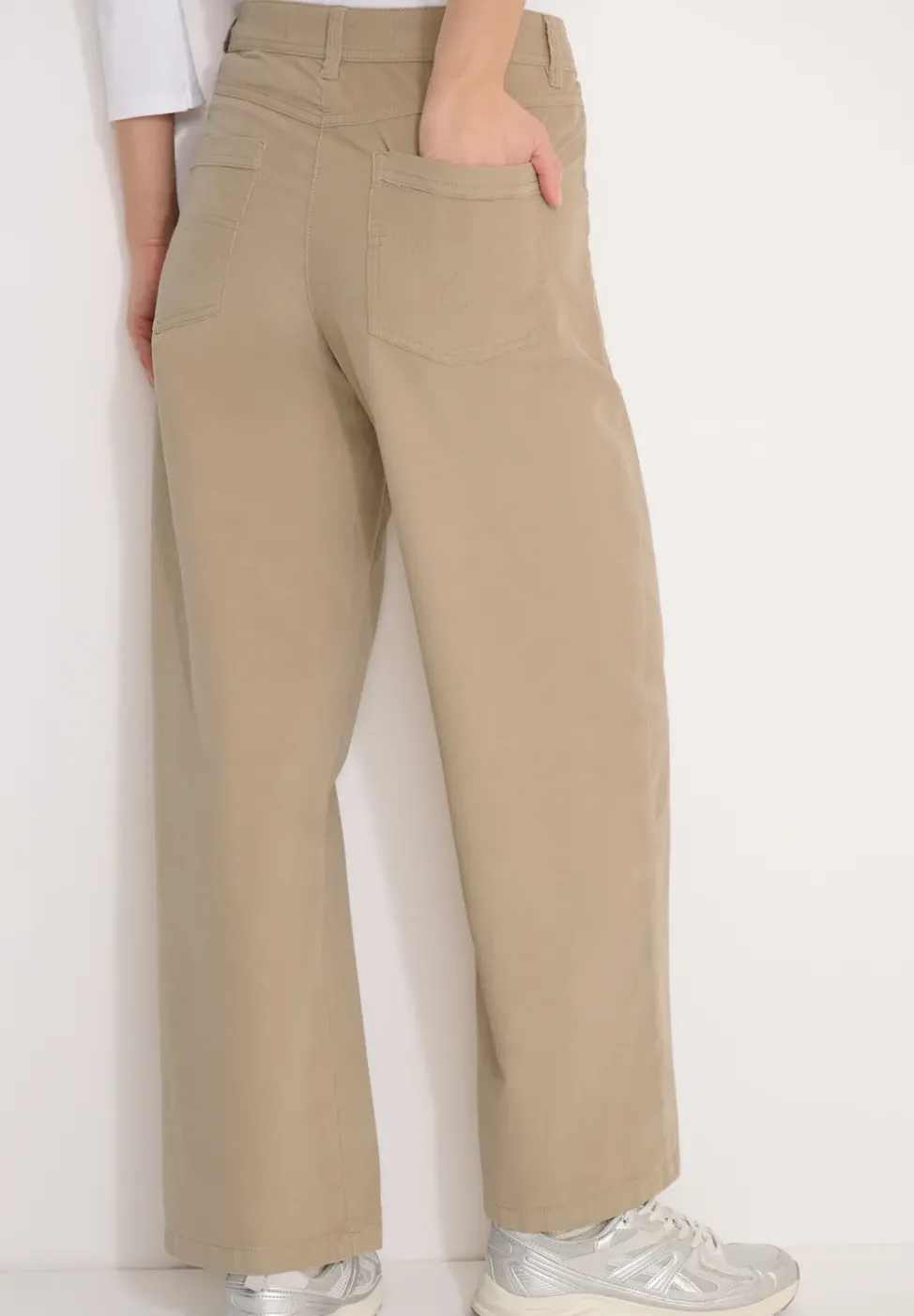 Wide Leg Hose
