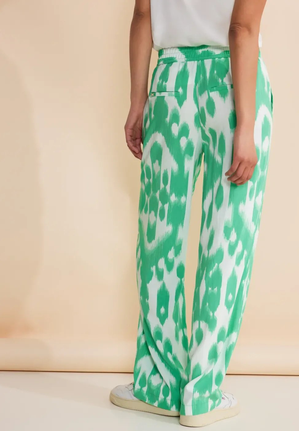 Wide Leg Hose