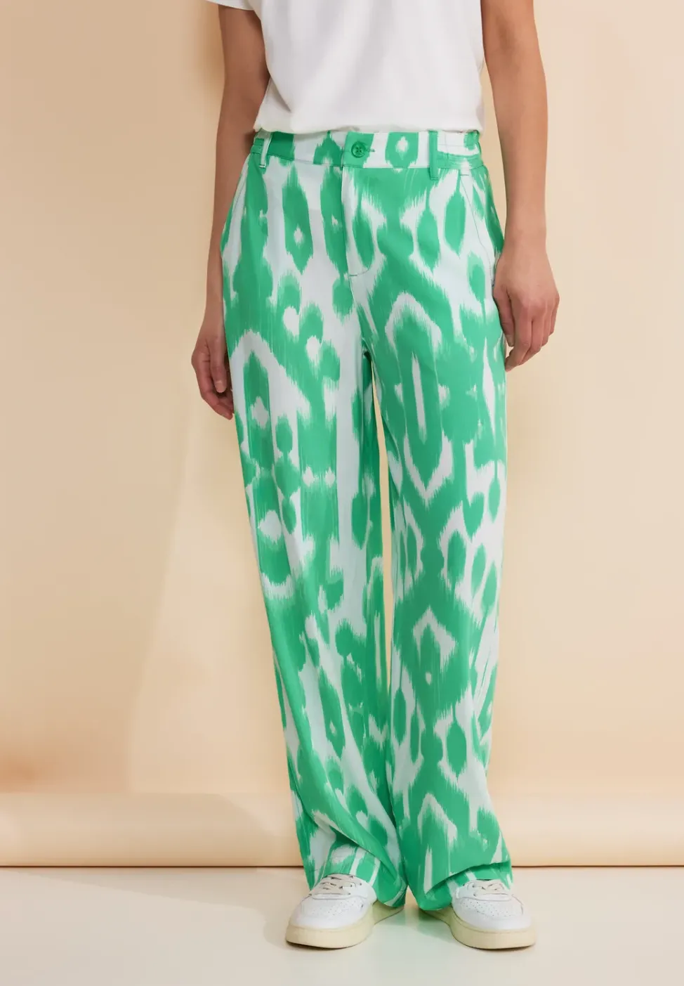 Wide Leg Hose