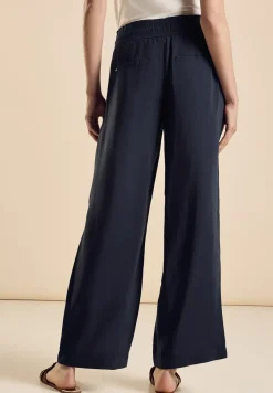 Wide Leg Hose
