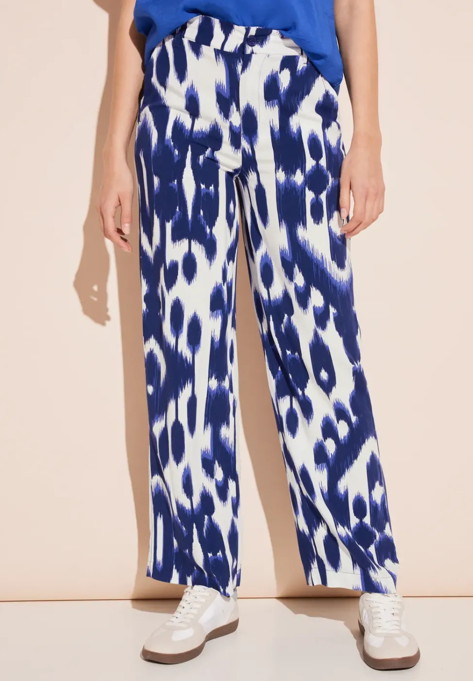 Wide Leg Hose