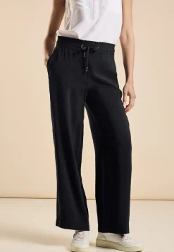 Wide Leg Hose