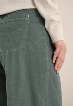 Wide Leg Hose