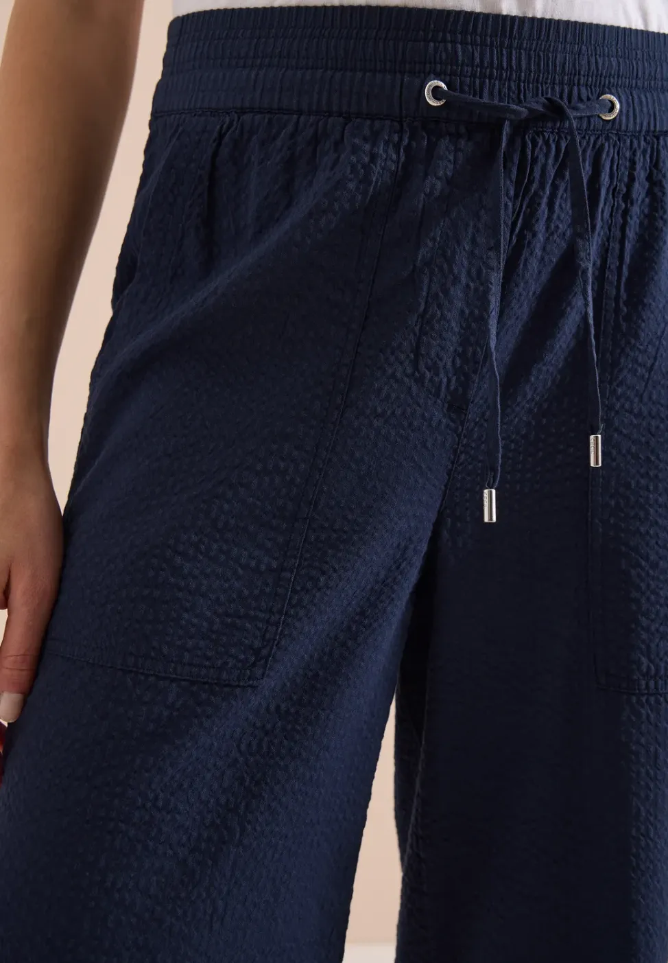 Wide Leg Hose in Seersucker Qualität