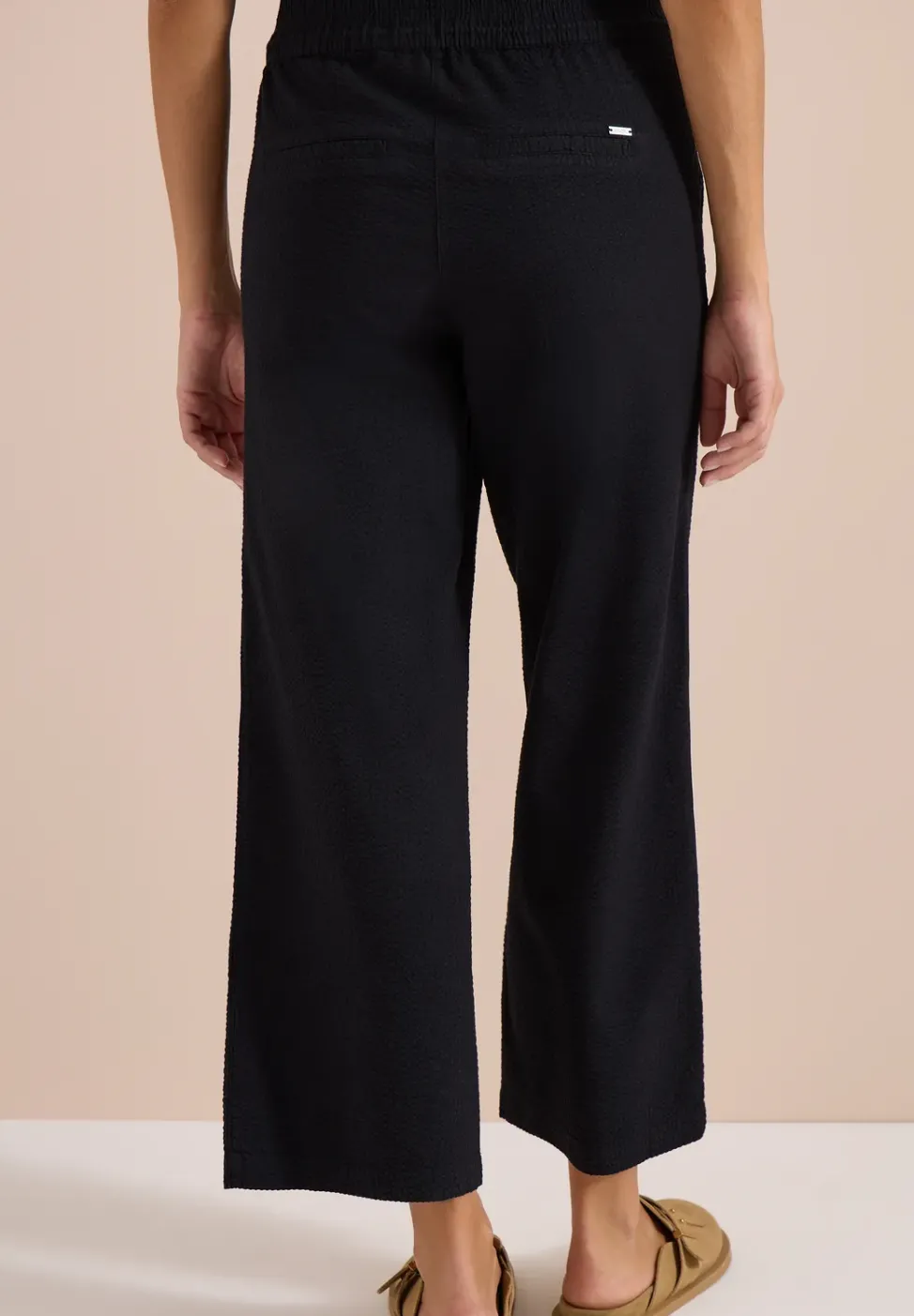 Wide Leg Hose in Seersuckerqualität