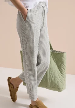 Wide Leg Hose in Seersuckerqualität