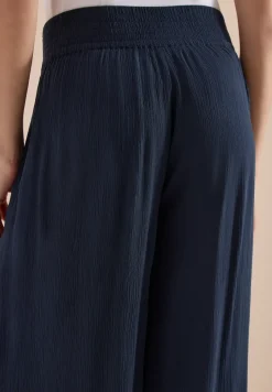 Wide Leg Hose mit Crepe Struktur