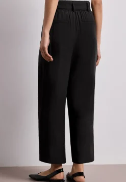 Wide Leg Hose mit Gürteldetail