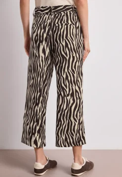 Wide Leg Hose mit Gürteldetail