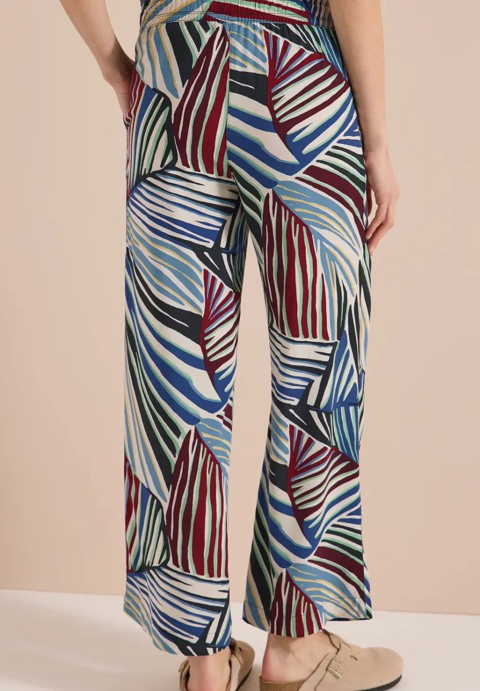 Wide Leg Hose mit Print und Gürteldetail
