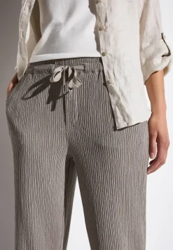 Wide Leg Hose mit Struktur