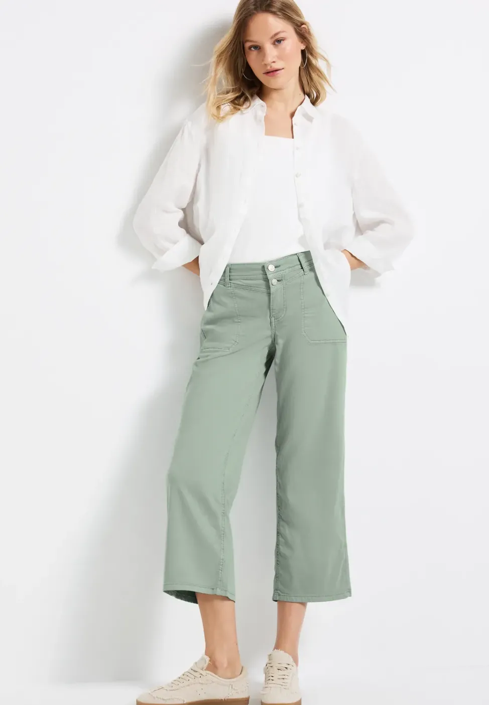 Wide Leg Jeans