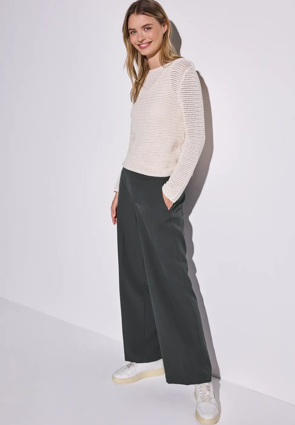 Wide Leg Twill Hose