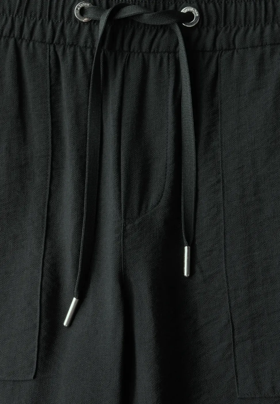 Wide Leg Crepe Hose