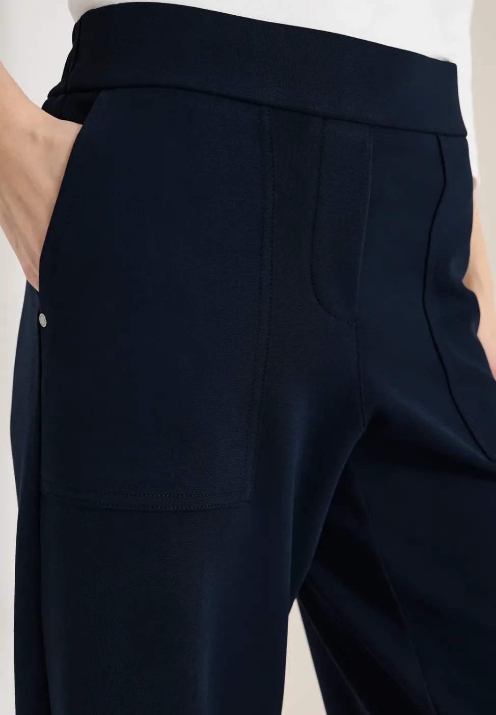 Wide Leg Hose