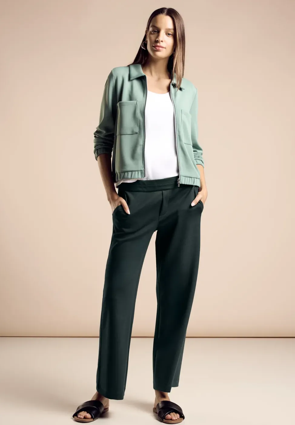 Wide Leg Hose