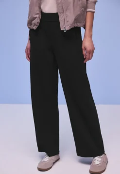 Wide Leg Hose