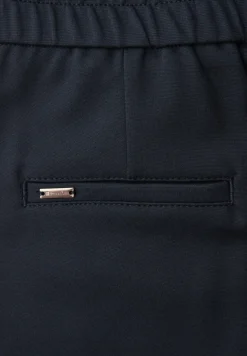 Wide Leg Hose