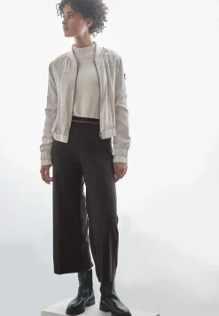7/8 Wide Leg Hose