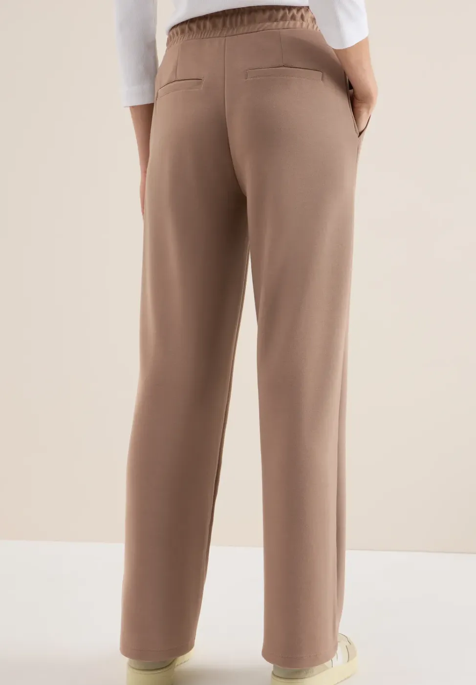 Wide Leg Hose
