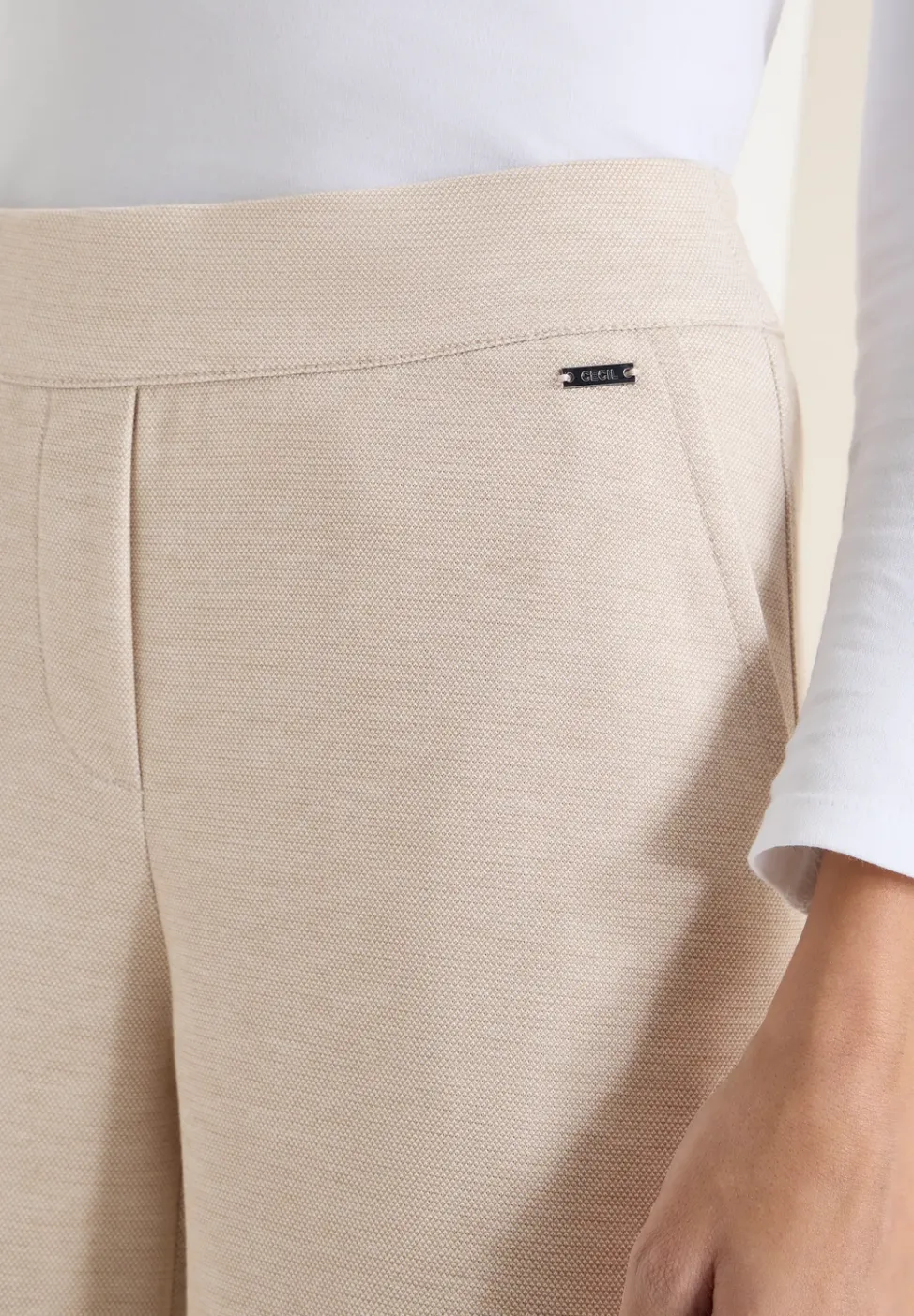 Wide Leg Hose