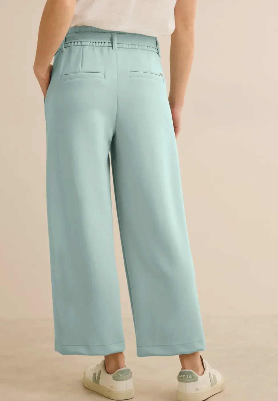 Wide Leg Hose