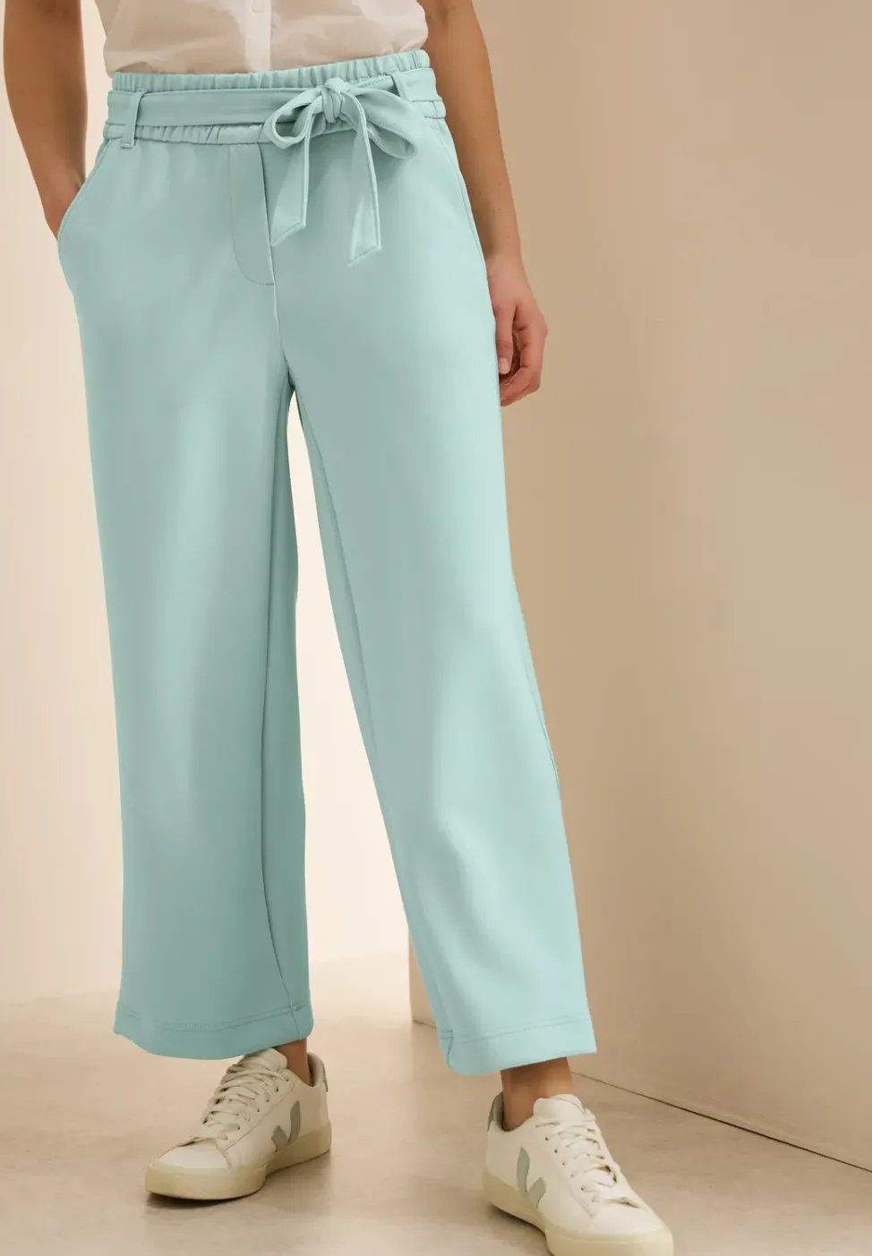 Wide Leg Hose
