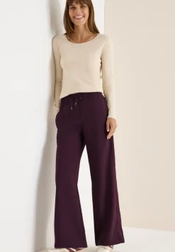 Wide Leg Hose