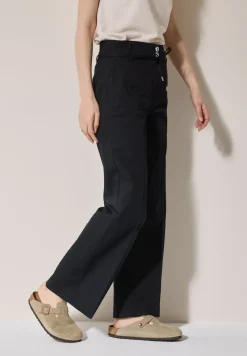 Wide Leg Hose