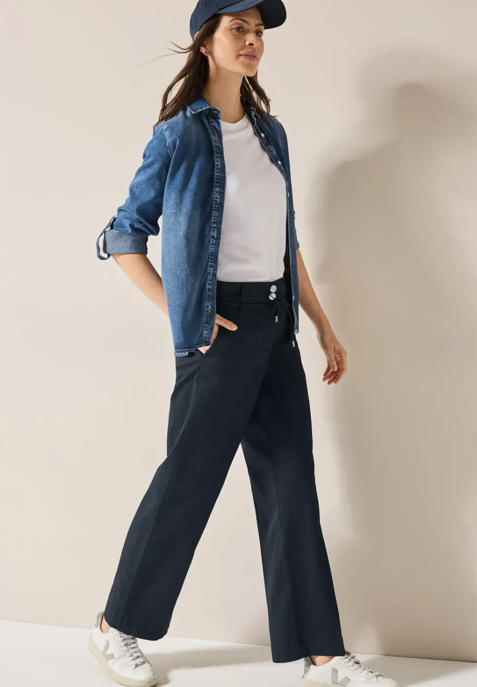 Wide Leg Hose