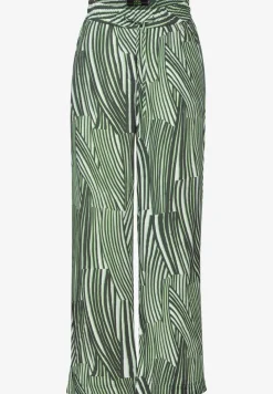 Wide Leg Hose