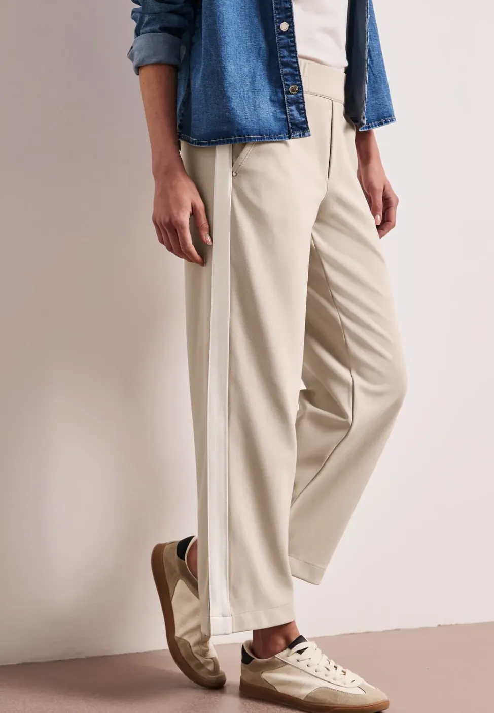 Wide Leg Hose mit Gallonstreifen