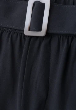 Wide Leg Hose mit Gürteldetail
