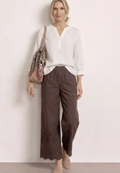 Wide Leg Hose mit Shiffley-Embroidery