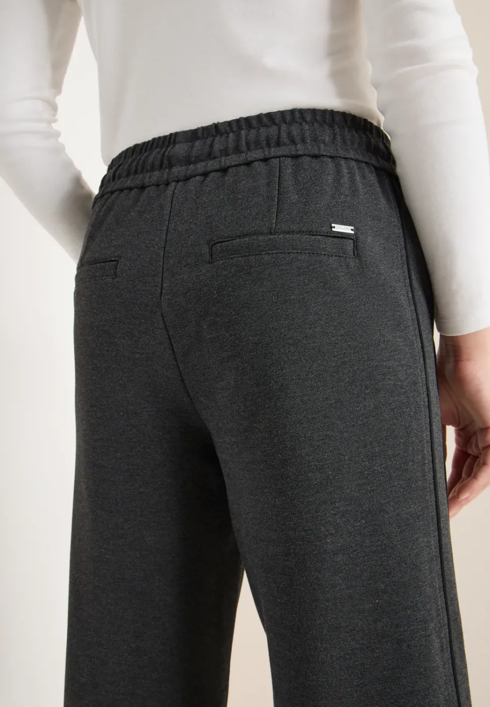 Wide Leg Hose mit Tape