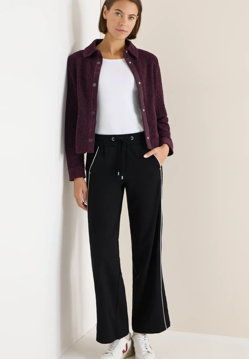 Wide Leg Hose mit Tape