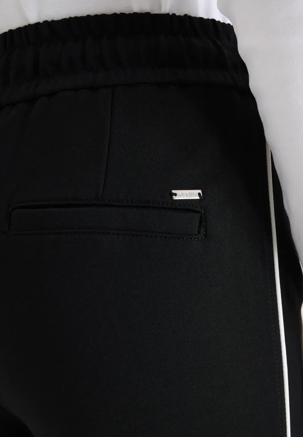 Wide Leg Hose mit Tape