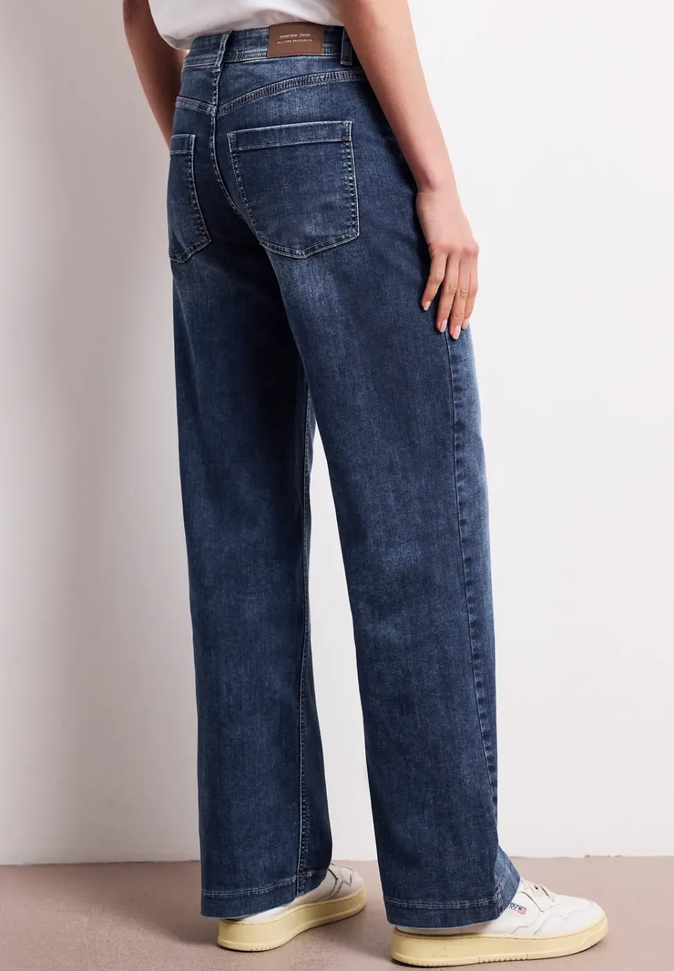 Wide Leg Jeans