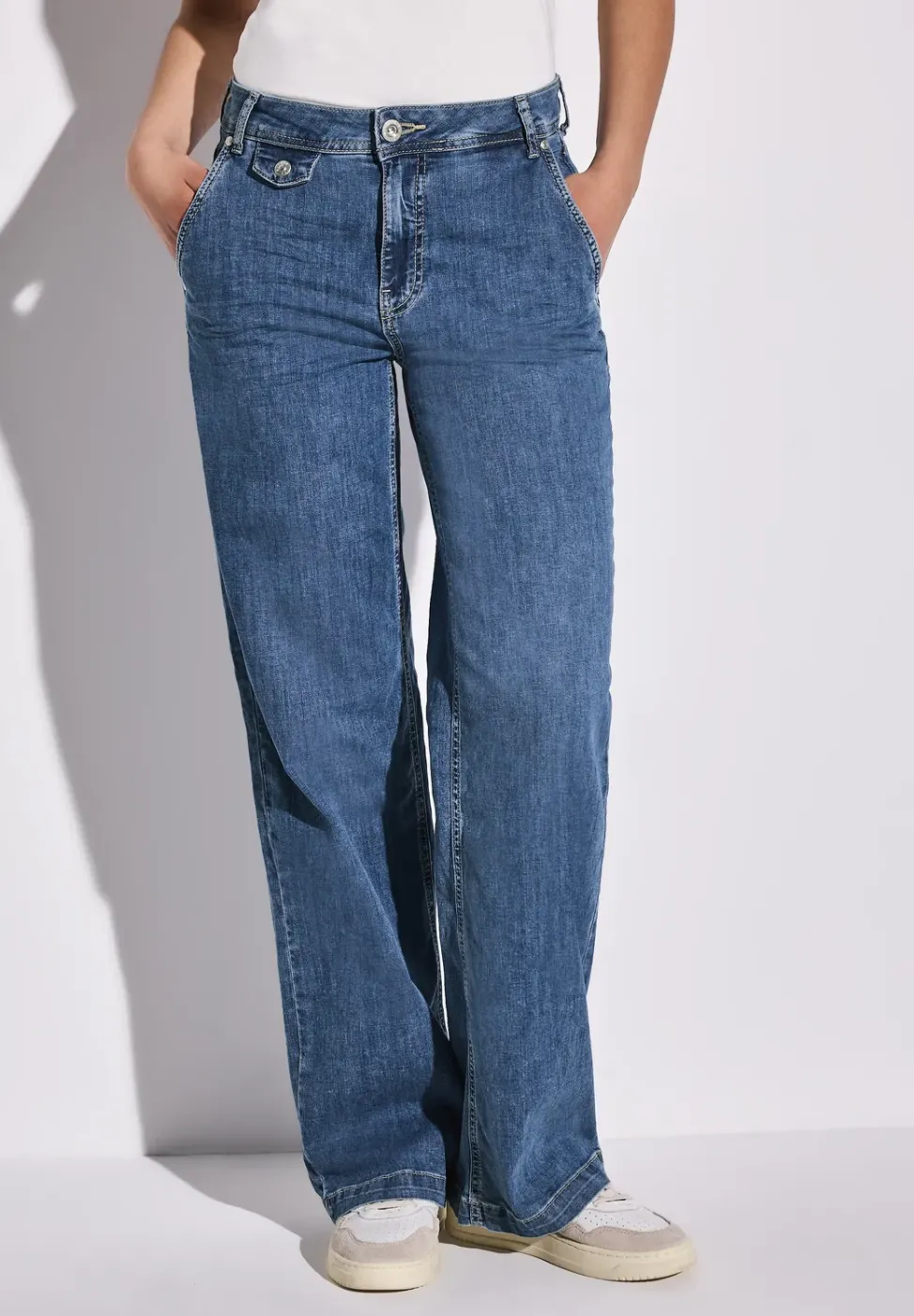 Wide Leg Jeans