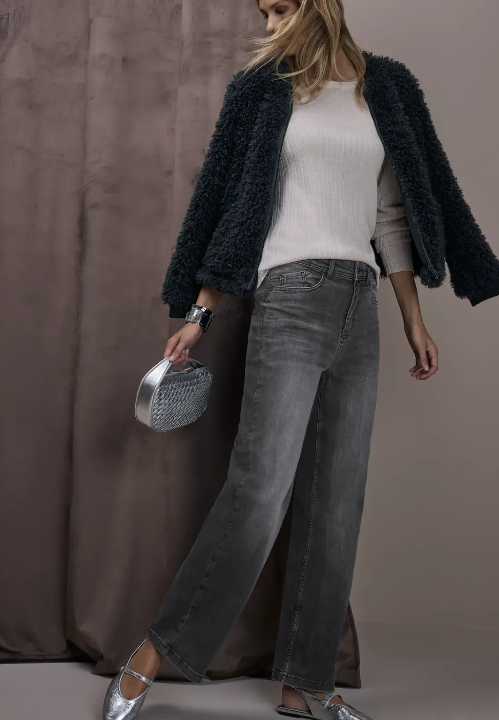 Wide Leg Jeans