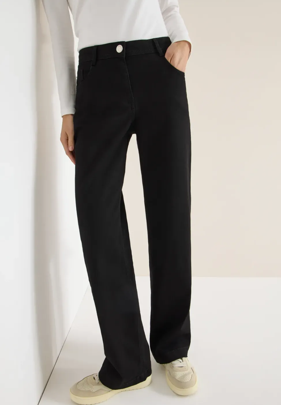 Wide Leg Jeans