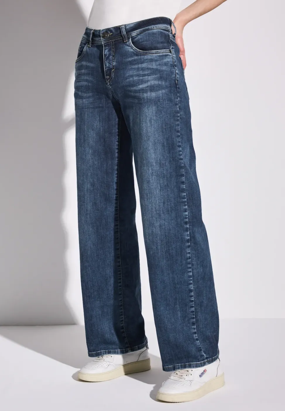 Wide Leg Jeans