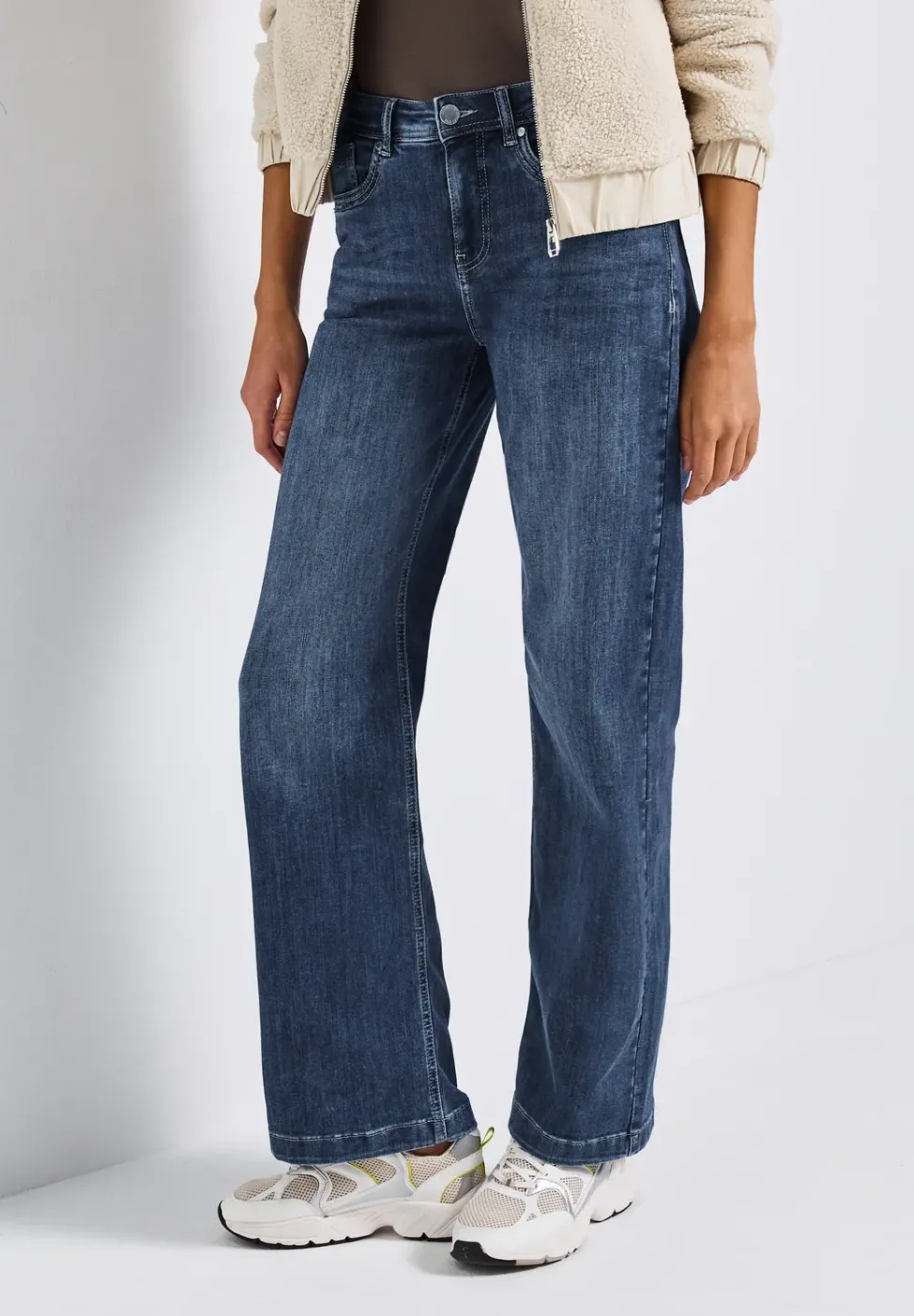 Wide Leg Jeans