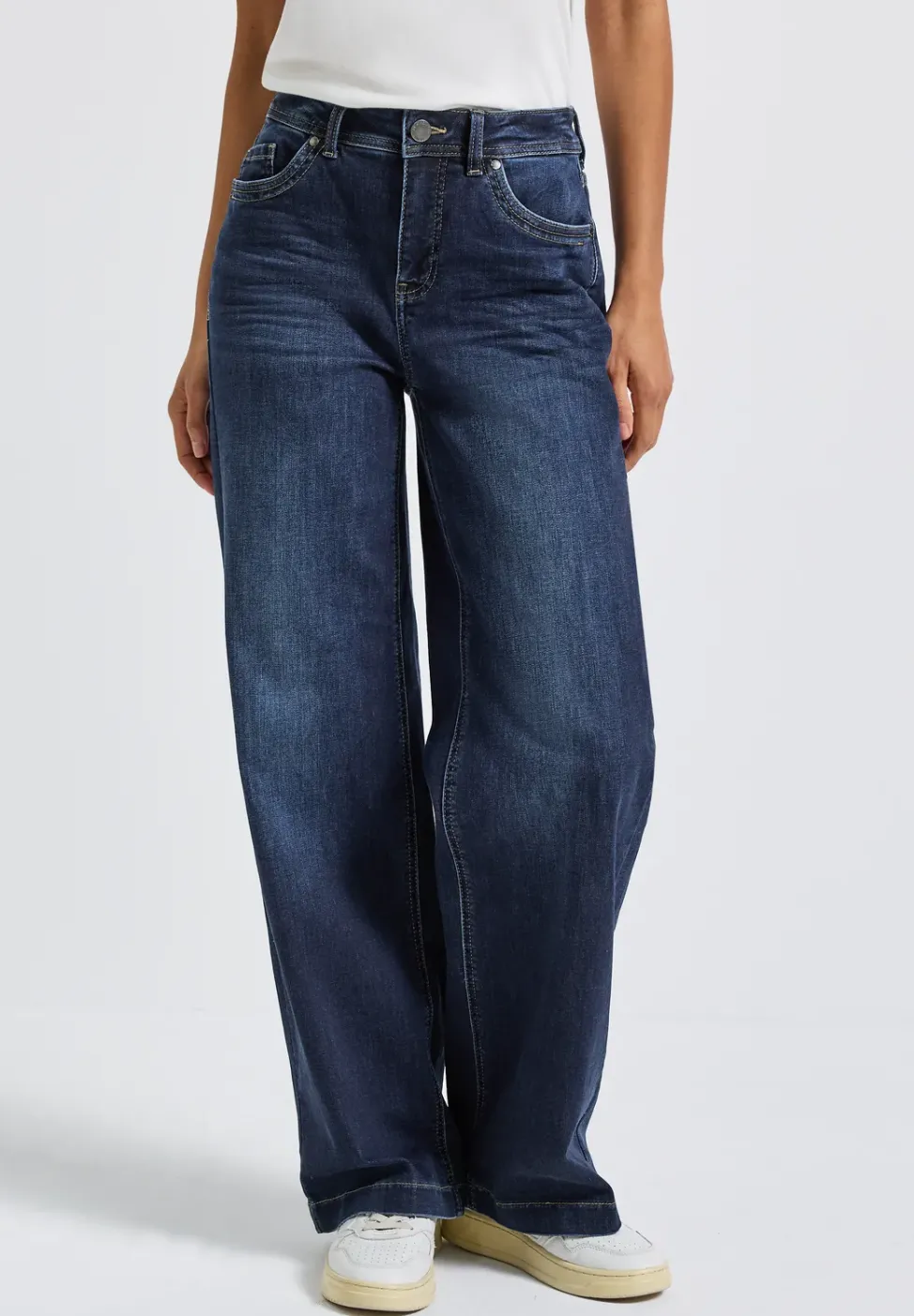 Wide Leg Jeans