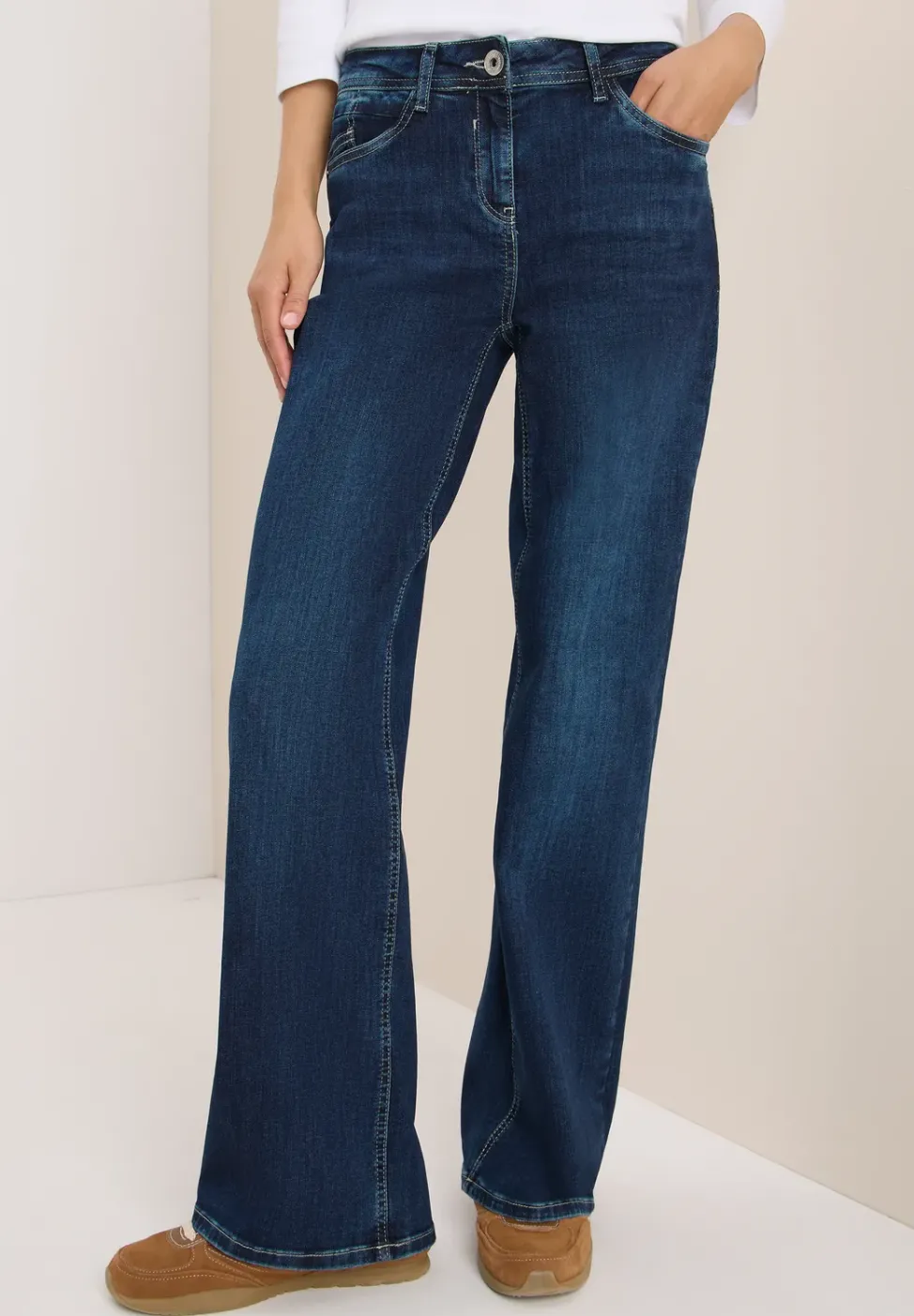 Wide Leg Jeans