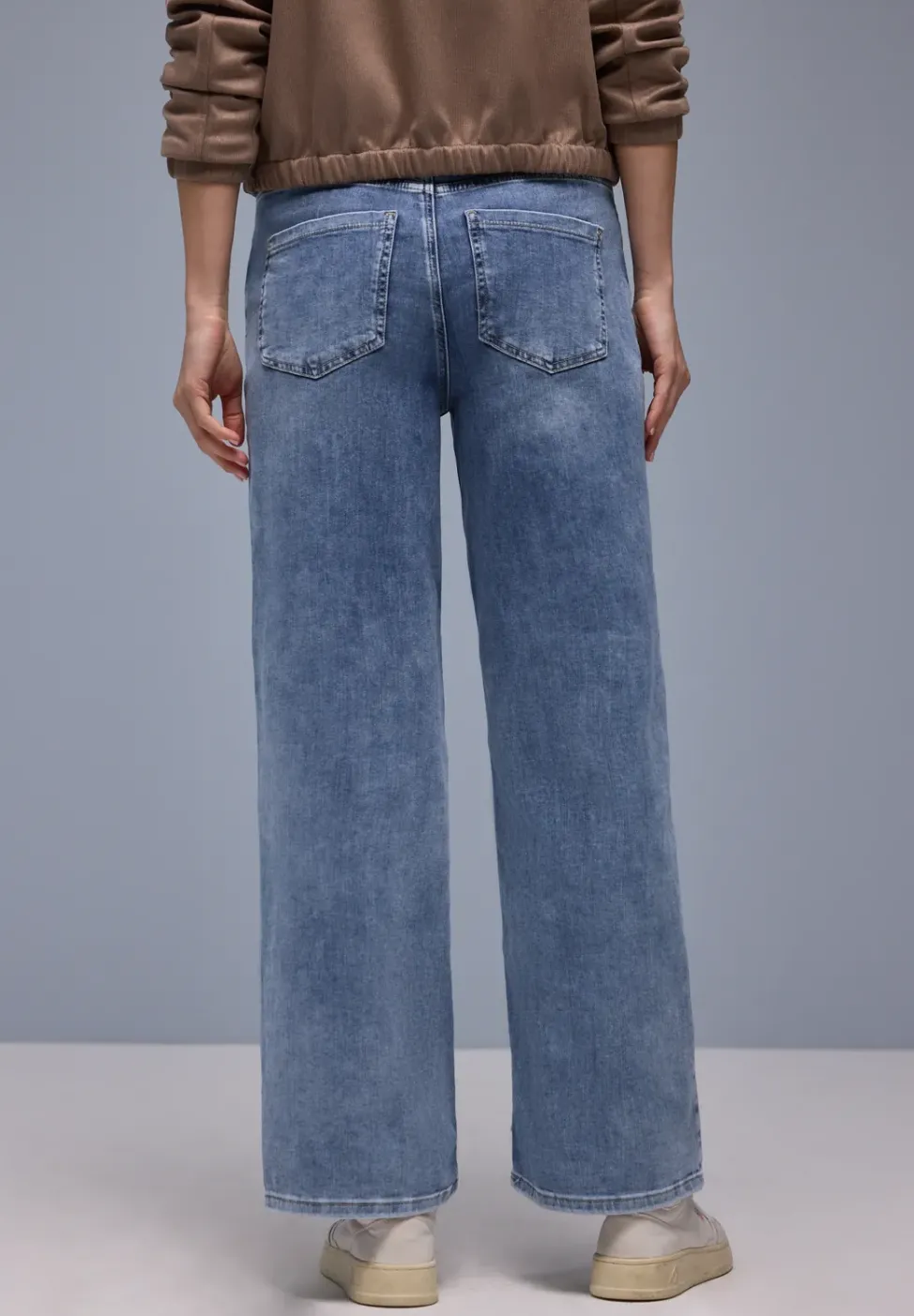 Wide Leg Jeans