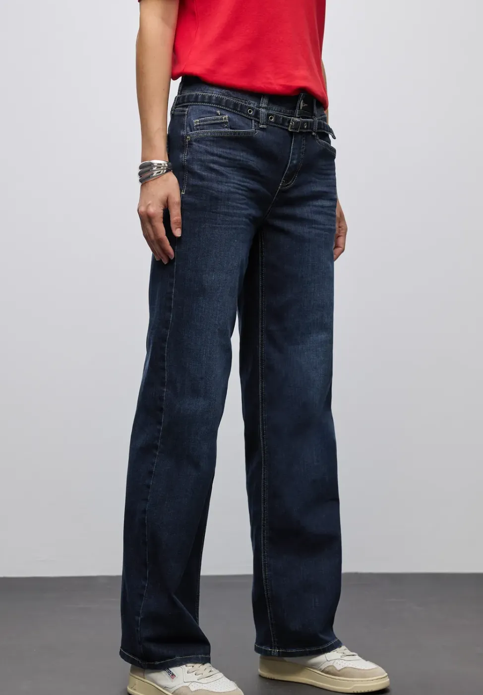 Wide Leg Jeans mit Gürtel