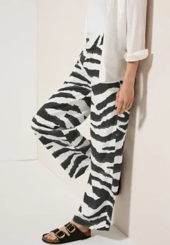 Wide Leg Zebra Print Hose