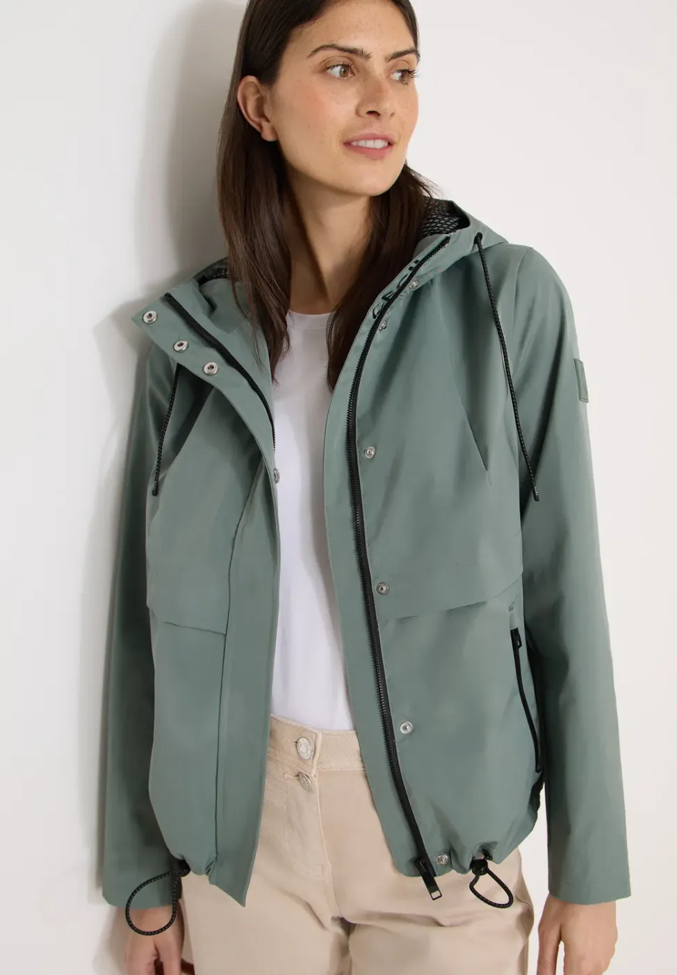 Windbreaker mit Hoodie